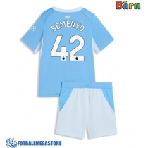 Fotballdrakt Barn Manchester City Antoine Semenyo #42 Hjemmedraktsett 2026-27 Kortermet (+ Korte bukser)
